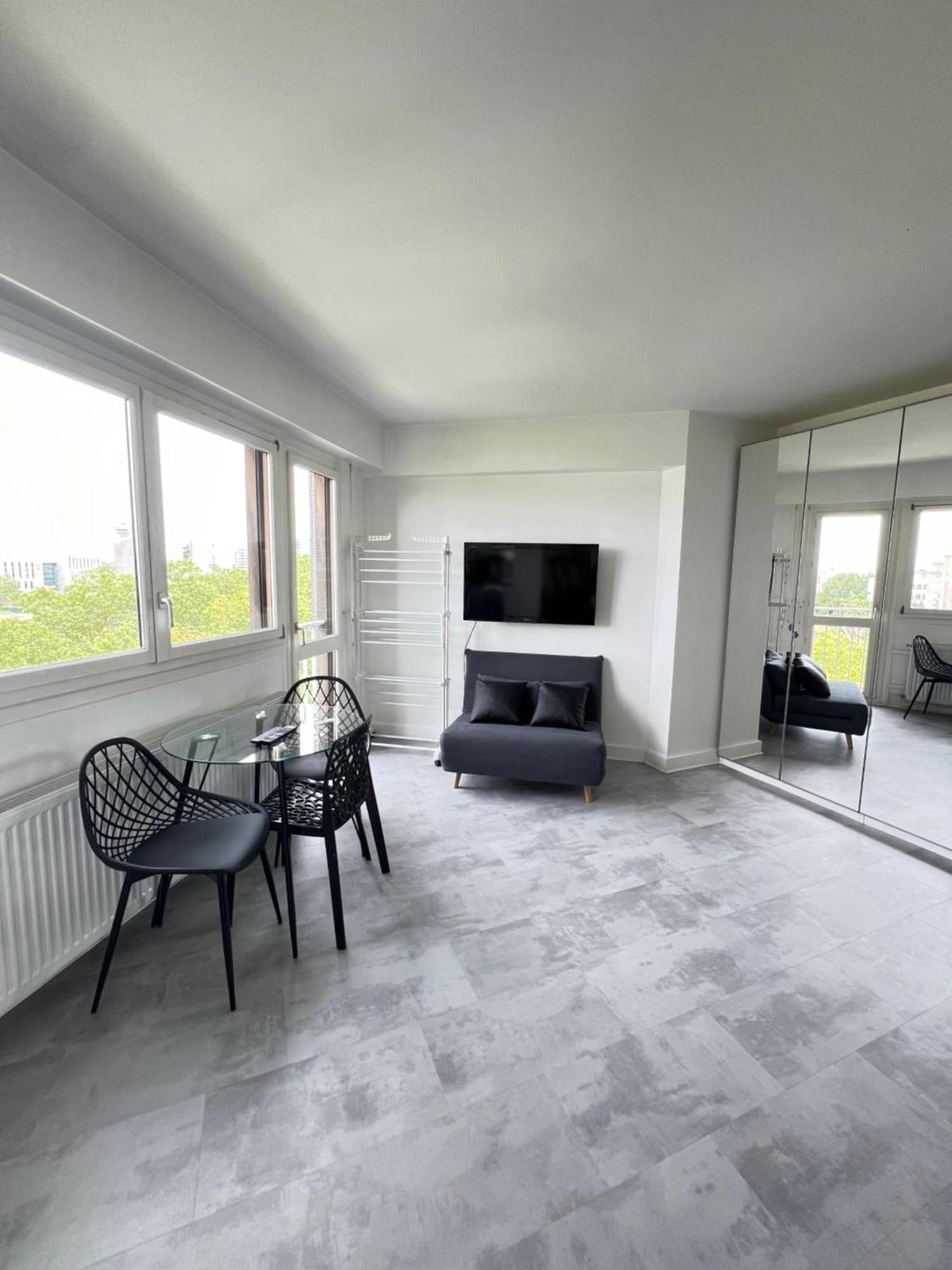 Apartment Home In Paris With View, 15Min Direct To Center Bagian luar foto